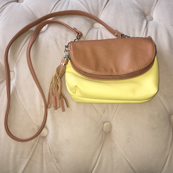 Jessica Simpson cross body