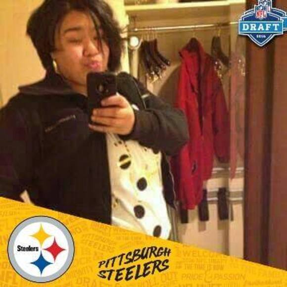 Meet your Posher, Noelle - Picture 1 of 1