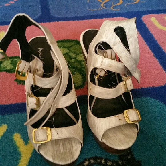 Shoes - Picture 3 of 3