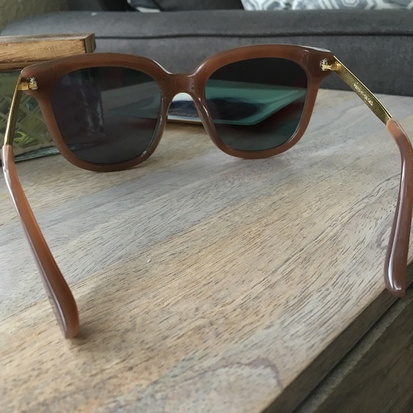 Brown Marbled Sunglasses - Picture 2 of 4