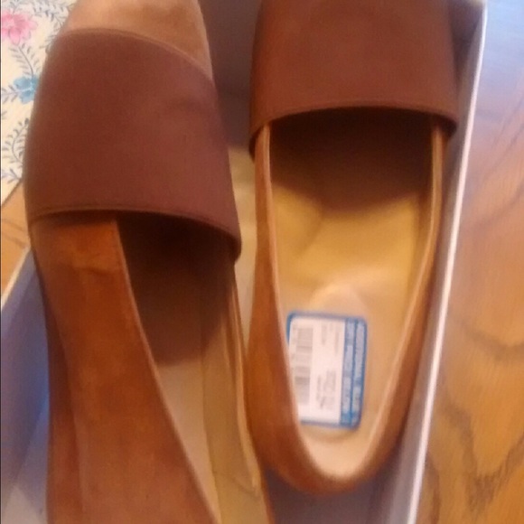 Brand new G.C. From dsw shoes - Picture 3 of 4