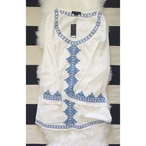 embroidered dress w/ bell sleeves