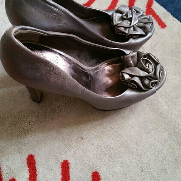 Shoes - Picture 3 of 3