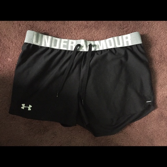 Under amour black shorts