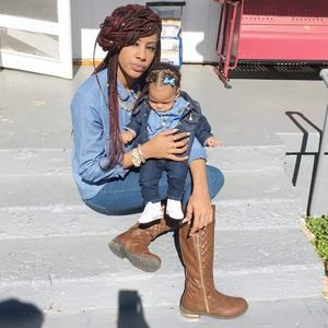 Meet your Posher, Danielle