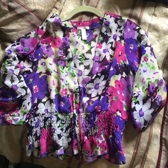 Ruffled crop top - Picture 2 of 2