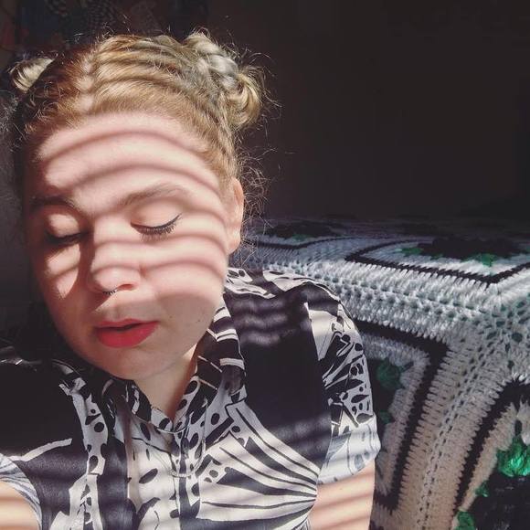 Meet your Posher, Jessica - Picture 1 of 1