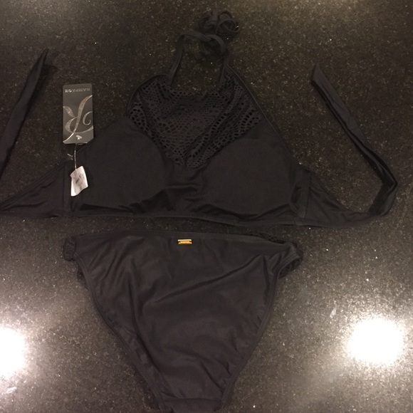 Black bikini - Picture 4 of 4