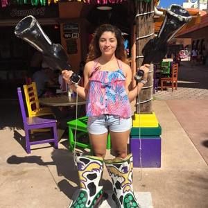 Meet your Posher, Leslie