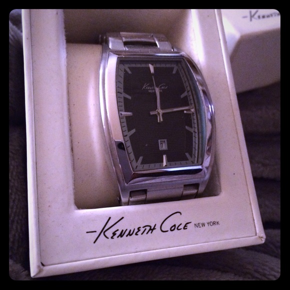 Men's Kenneth Cole watch. Gorgeous. Never used.