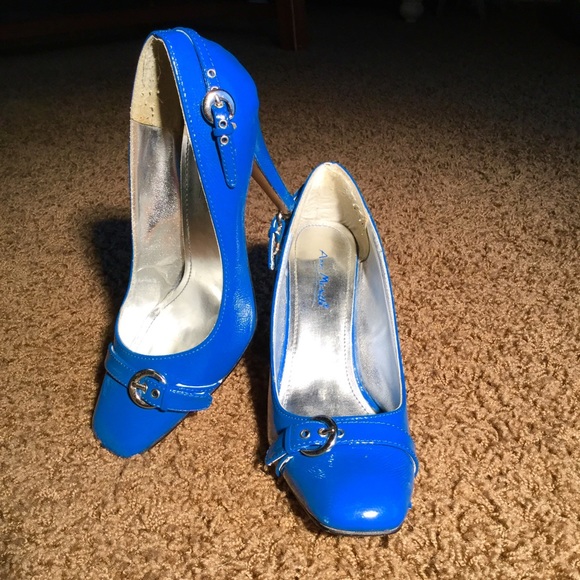 Anne Michelle Shoes - Blue pumps