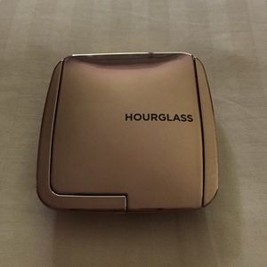 SALE!!!!!!!!Hourglass Blush