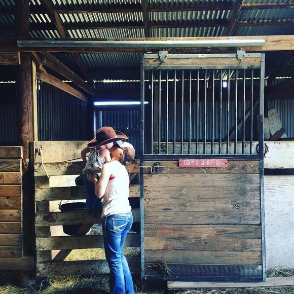 Meet your Posher, Mckenzie - Picture 1 of 1