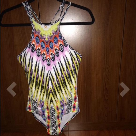 🎉HP 🎉💞Aztec Boho One Piece Swimsuit - Picture 4 of 4