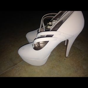heels size 9