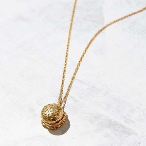 Meet your Posher, Alice