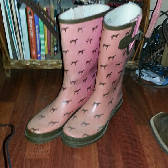 Muck/rain boots