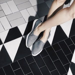 Everlane Street Shoe