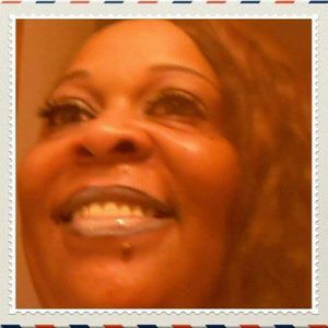 Meet your Posher, Katina