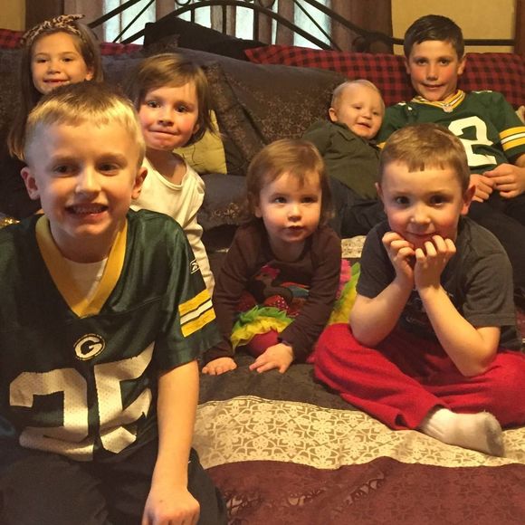 Meet your Posher, Lisa - Picture 1 of 1