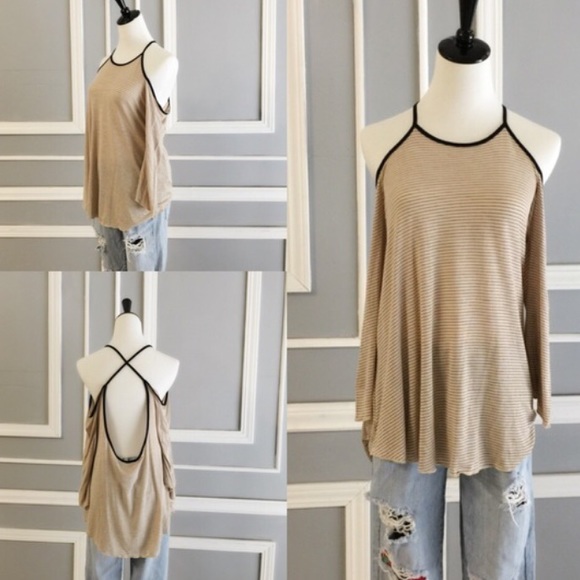 Cold Shoulder Top - Picture 4 of 4