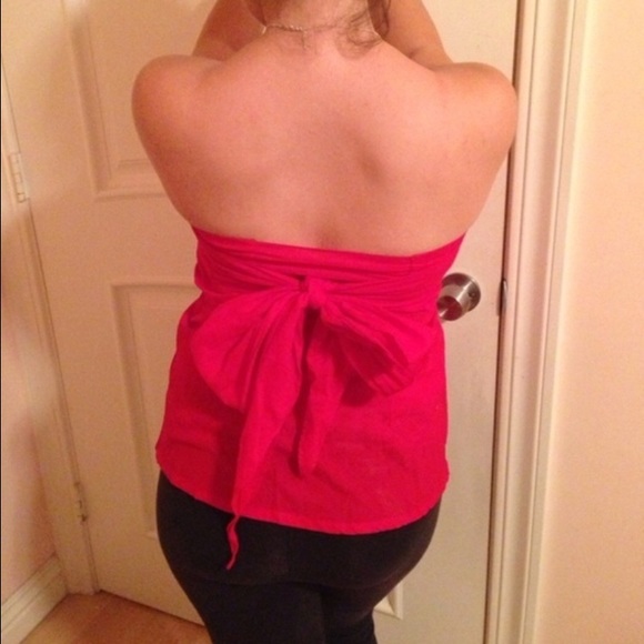Little red back bow - Picture 2 of 2