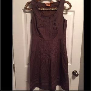 Tory Burch SZ 4 Brown Dress