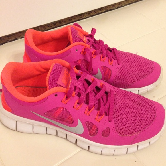 Nike Free Run 3.0✨ size Y5/womens 7.5