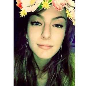 Meet your Posher, Gabrielle