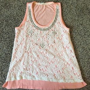 Coral/peach tank top with lace💕