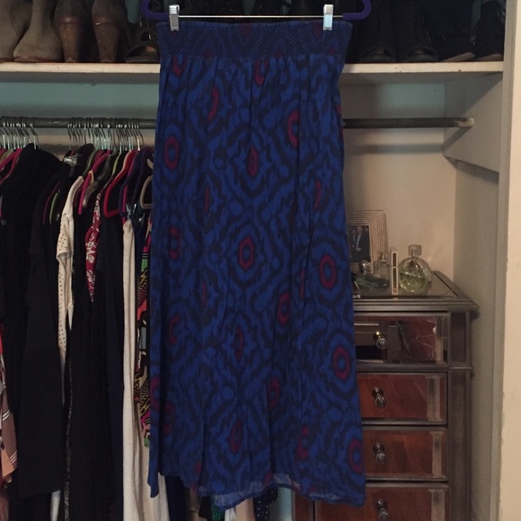 Old Navy  IKAT Maxi skirt