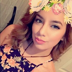 Meet your Posher, Alondra