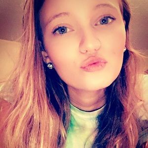 Meet your Posher, Brittany