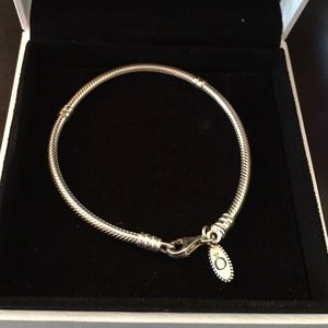 Auth pandora charm bracelet