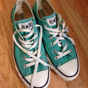 Converse Low Tops