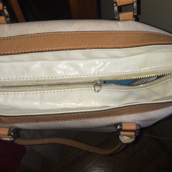 Purse - Picture 3 of 3