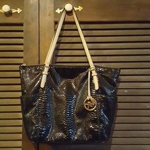 MK shoulder purse