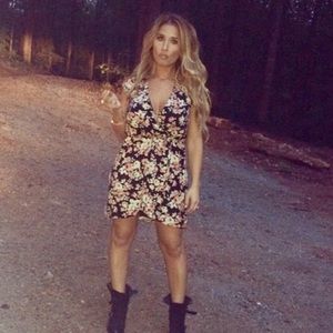 NWOT Forever 21 Black floral Dress