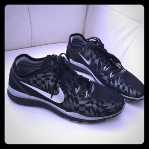 Brand New Nike Free Tri Fit 5
