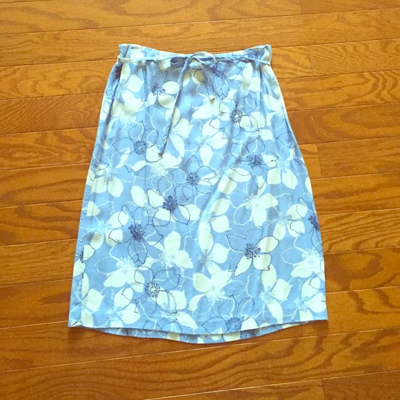 LOFT skirt.