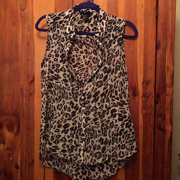 H&M sleeveless cheetah top