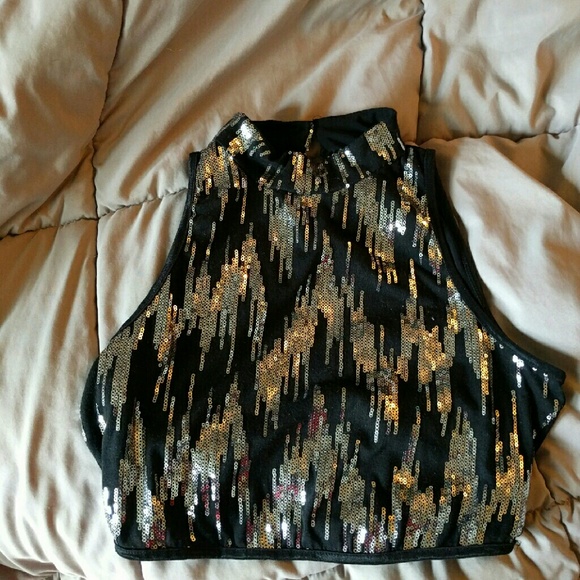 Black and silver sequin crop top 2/$15 - Picture 2 of 3