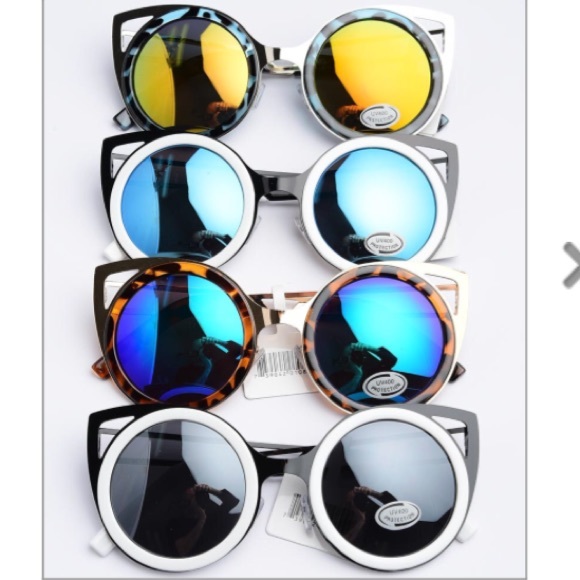 Bomb Blue/White/Black Sunglasses 😍 - Picture 2 of 4