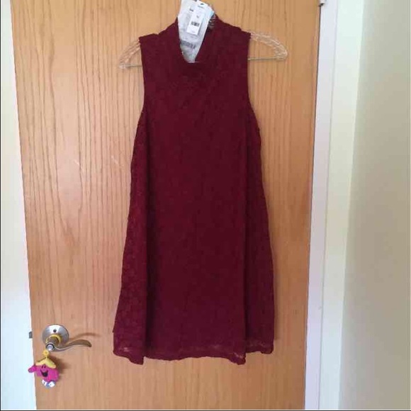 2 GARAGE NECK SEING DRESSES NEW WITH TAGS - Picture 1 of 2