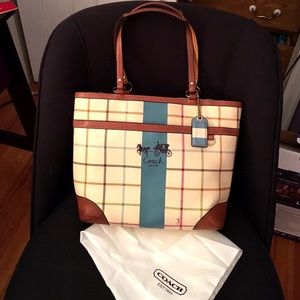 Auth. Coach large tote bag