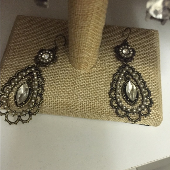 C & I chandelier earrings - Picture 1 of 1