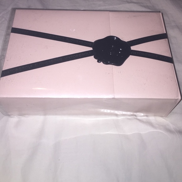 Flowerbomb gift set brand new