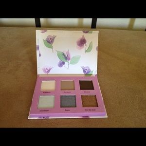 NWOT Ulta Spring Eyeshadow Palette