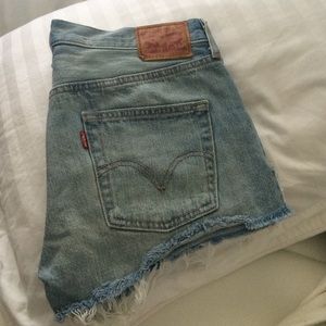Levi shorts
