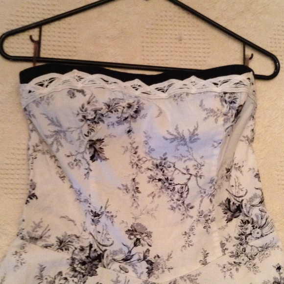 TeazeMe dress strapless Black and white floral j9 - Picture 2 of 4